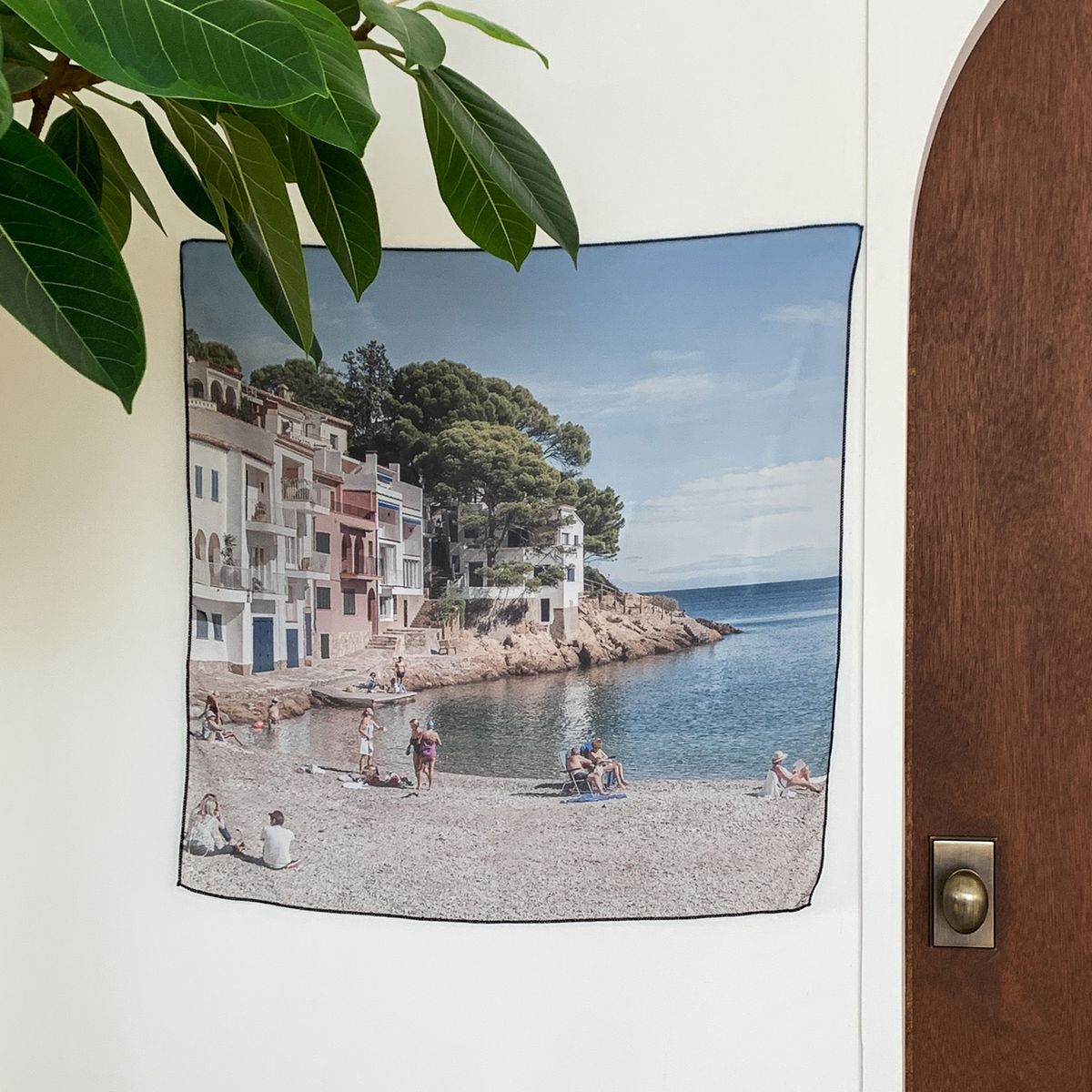멜팅스튜디오(MELTING STUDIO) 느긋한 오후의 기록 인테리어 패브릭 쉬폰 포스터  / 87번 Costa Brava(65-65cm)