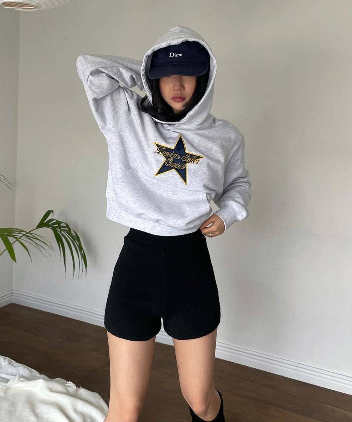 카비시(CAVISH) W STAR LOGO CROPPED HOODIE LIGHT GREY(CV2CFFM401A)