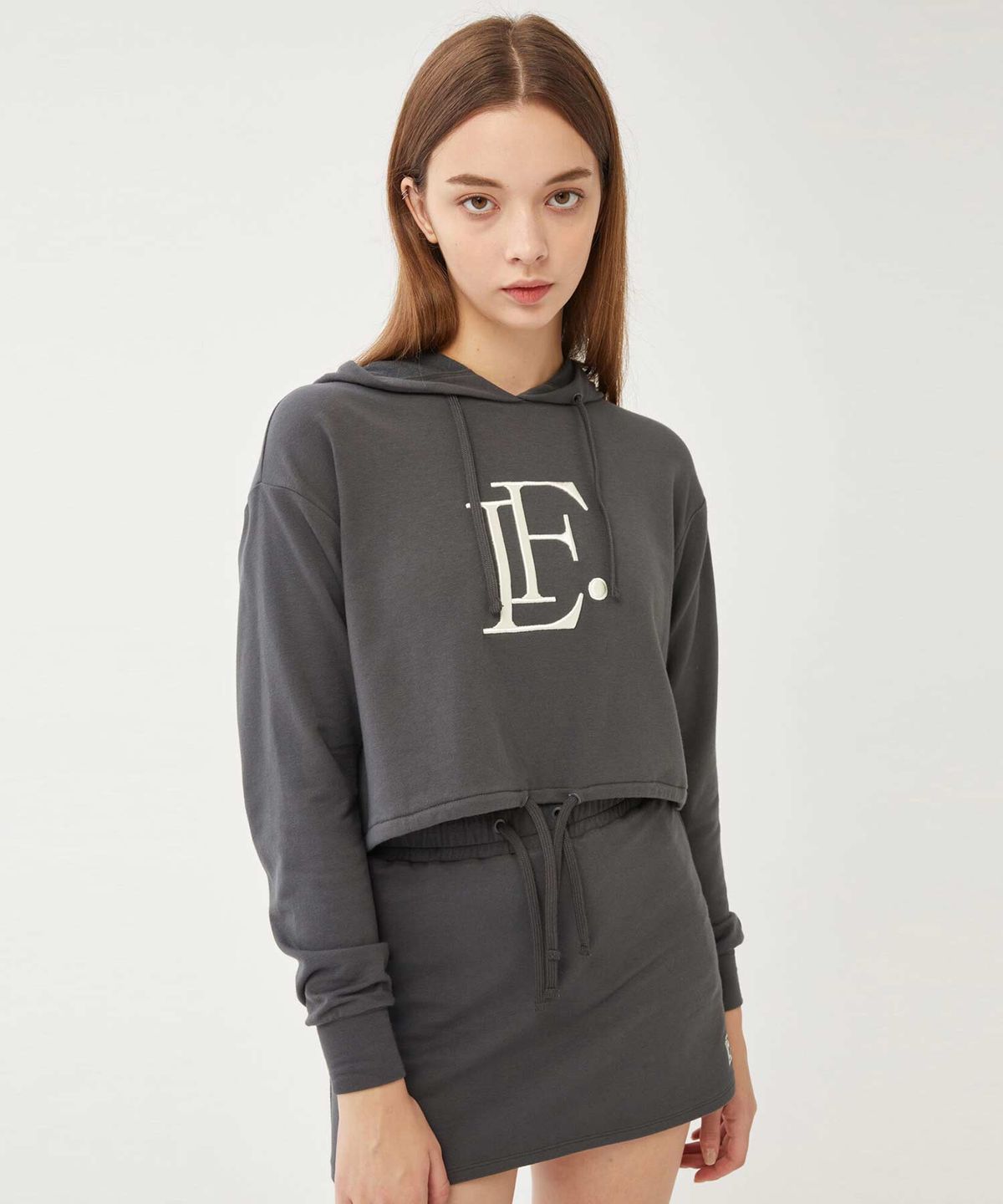 러브포티(LOVEFORTY) LOGO BACK ZIPPER HOODIE (WOMEN) GREY