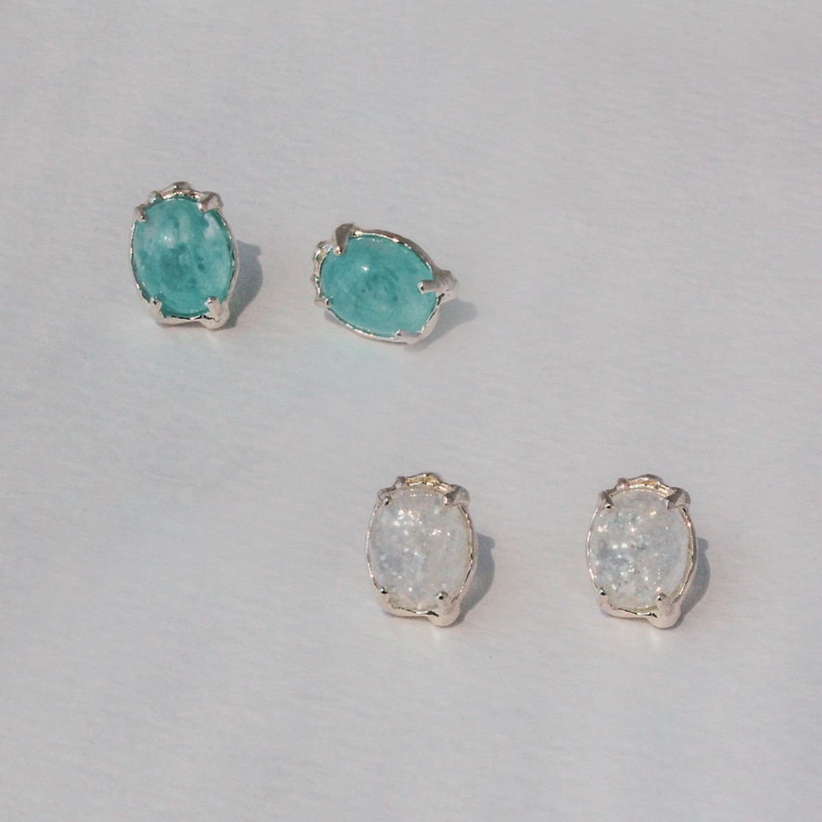 포스트루드(POSTLUDE) [SILVER] S OVAL ROUGH RESIN E (2 COLORS)