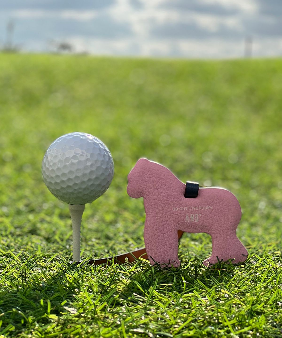 앤드 골프(AND GOLF) Buddy Charm Pink Gorilla