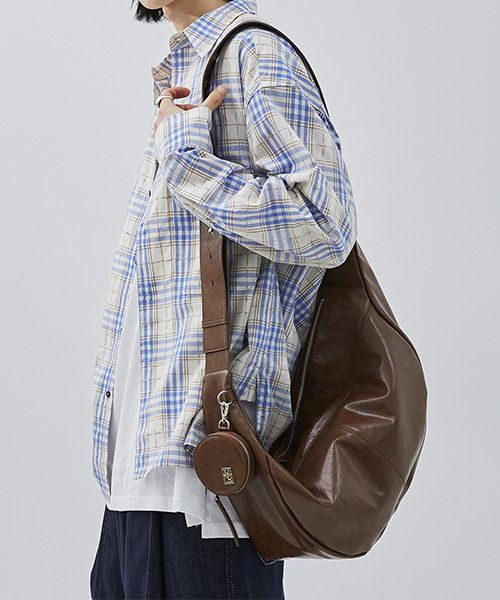 MUSINSA | MONOFOLD KAI Travel Sling Bag
