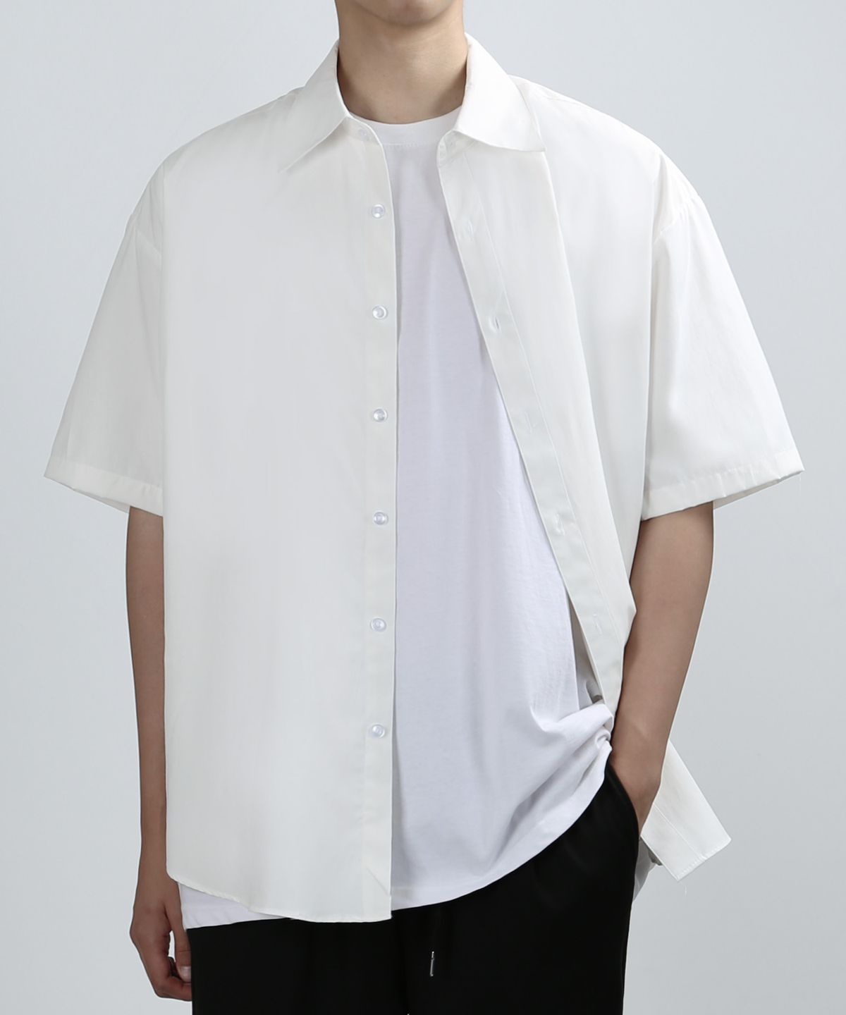 베리베인(VERYVAIN) RUSTLE HALF OVER SHIRTS (WHITE)
