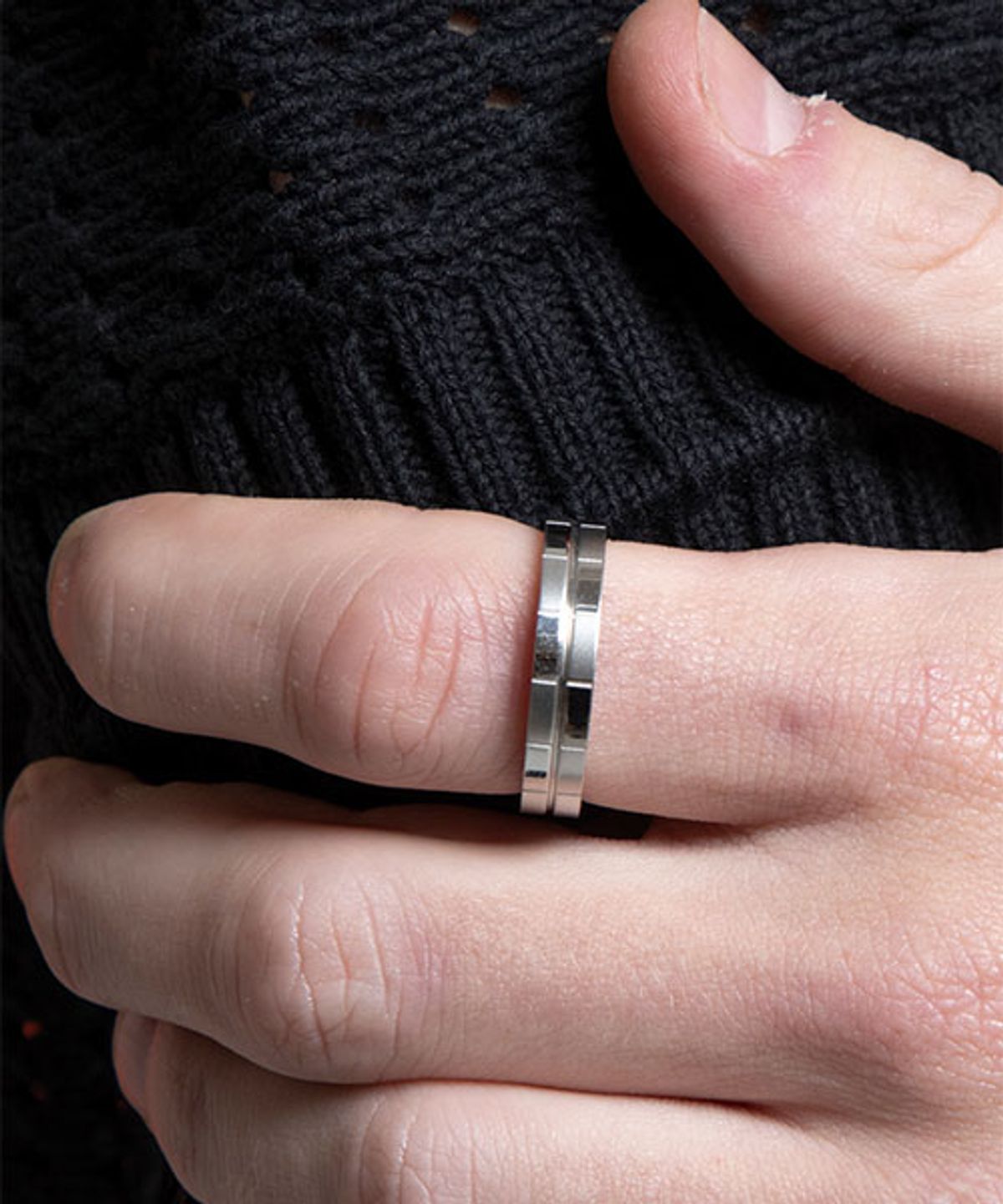 스칼렛또블랙(SCALETTOBLACK) BA027 Half stripe pattern ring