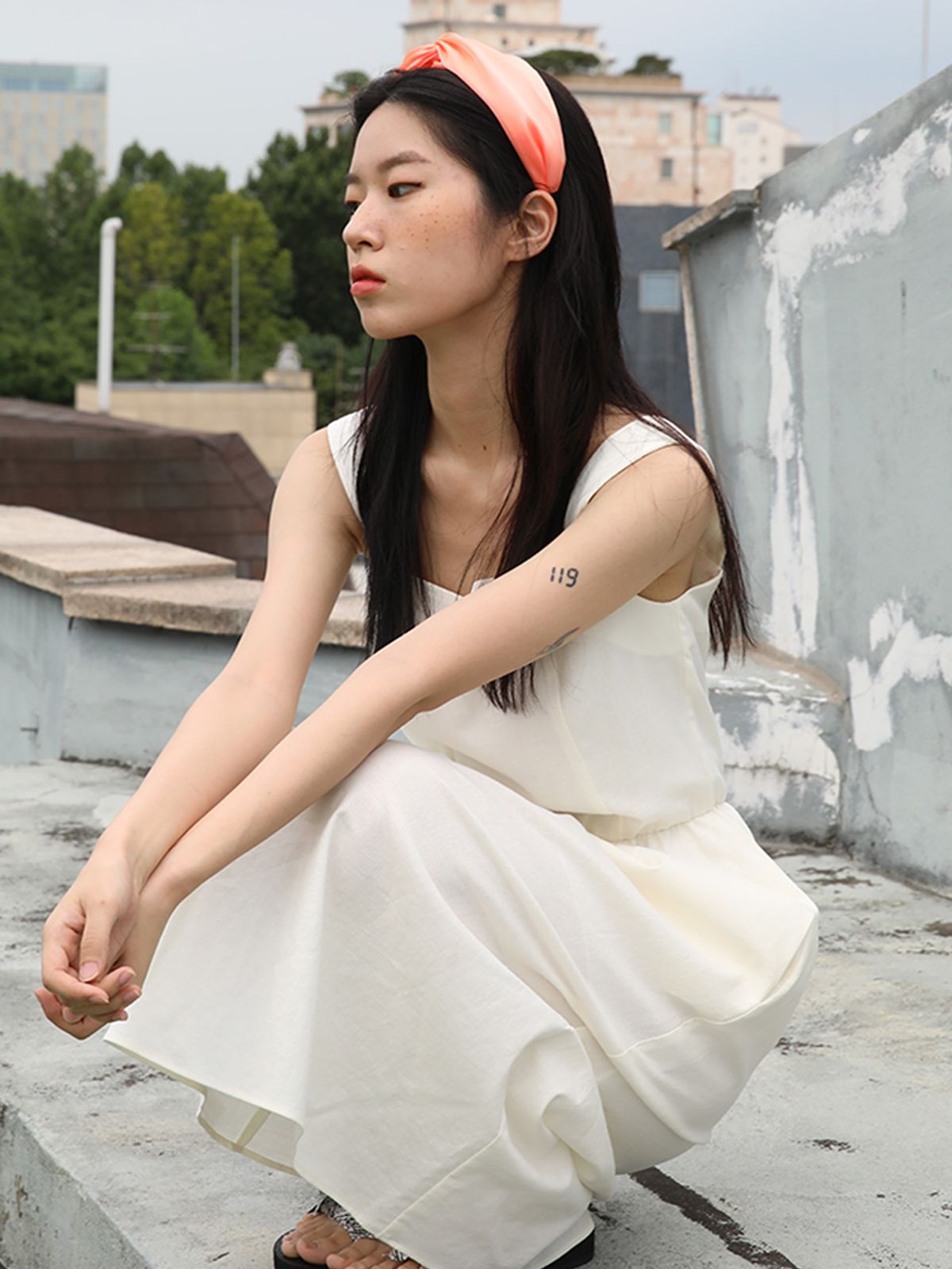 쏘리, 투 머치 러브(SORRY, TOO MUCH LOVE) Sharon Oganza Hairband_Orange
