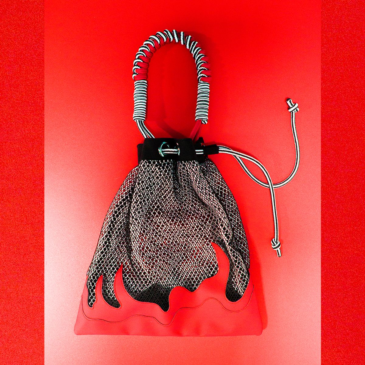 아이디얼리스트(IDEALIST) WAVES ON FIRE (RED)