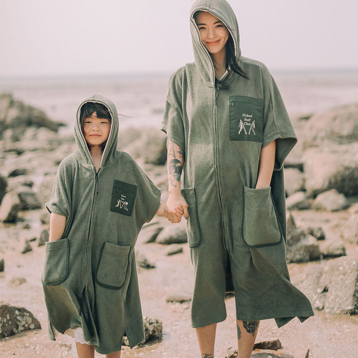 네이키드서프클럽(NAKED SURF CLUB) 타월 드라이 집업 판초 For KIDS (Khaki)
