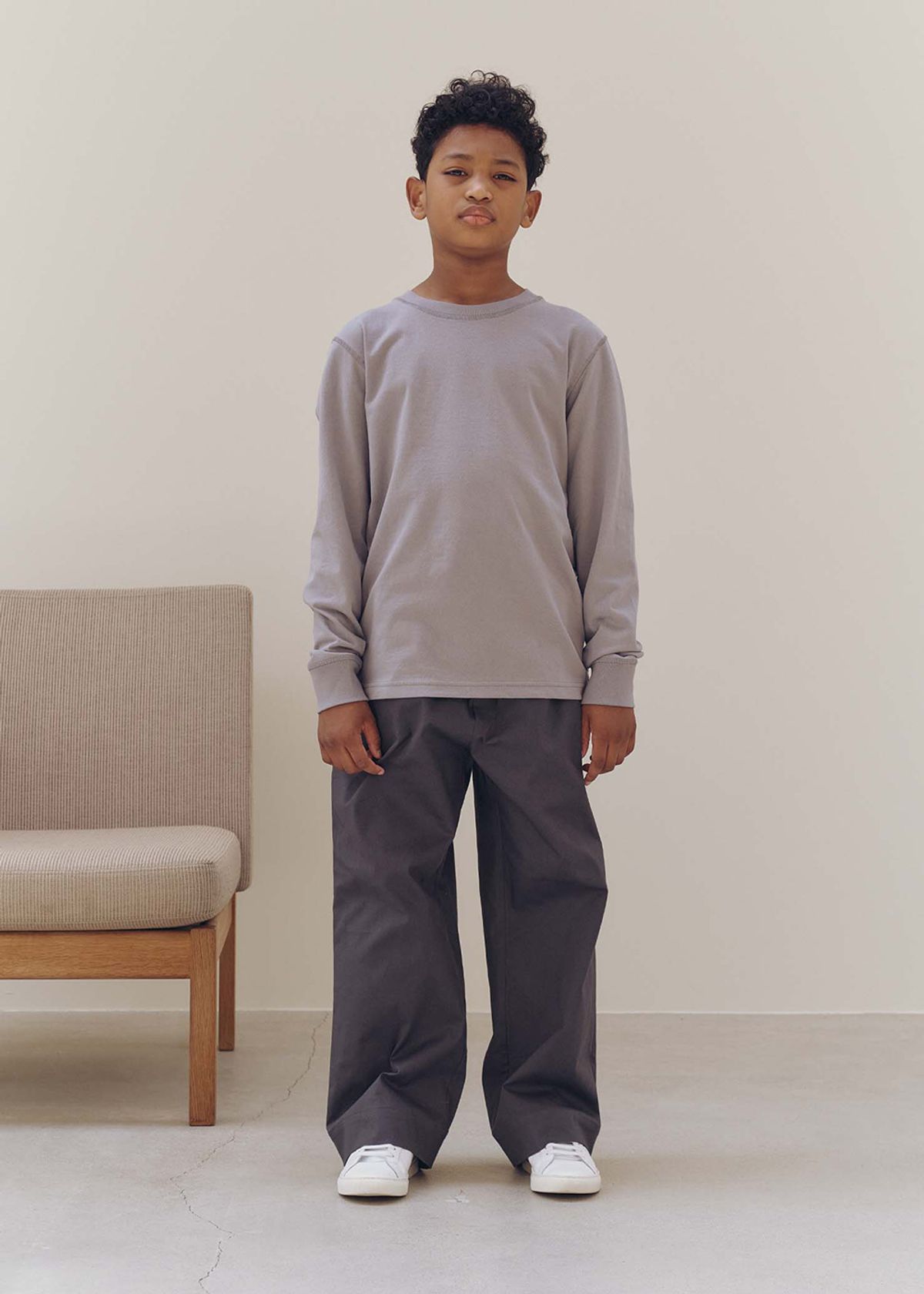 벤(BBEEEENN) 스탠다드 롱 슬리브 티_블루 그레이