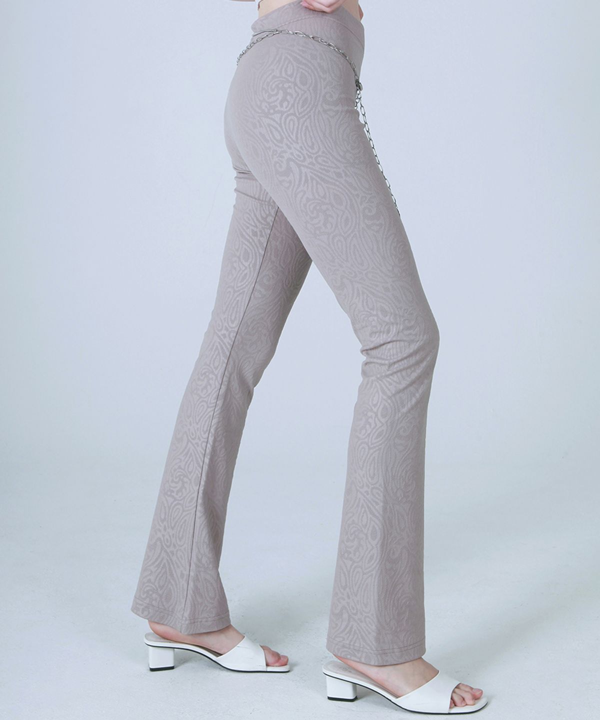 어세이(ASSAY) PAISLEY BELL BOTTOM PANTS [BEIGE]