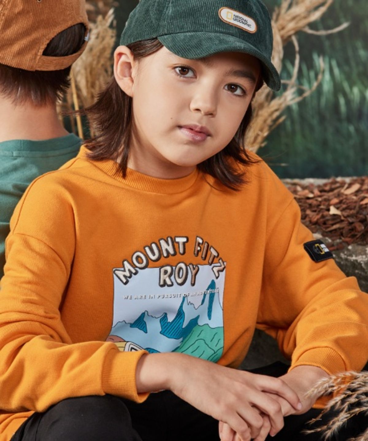 내셔널지오그래픽 키즈(NATIONAL GEOGRAPHIC KIDS) K223USW950 캠핑 그래픽 맨투맨 티셔츠 D ORANGE