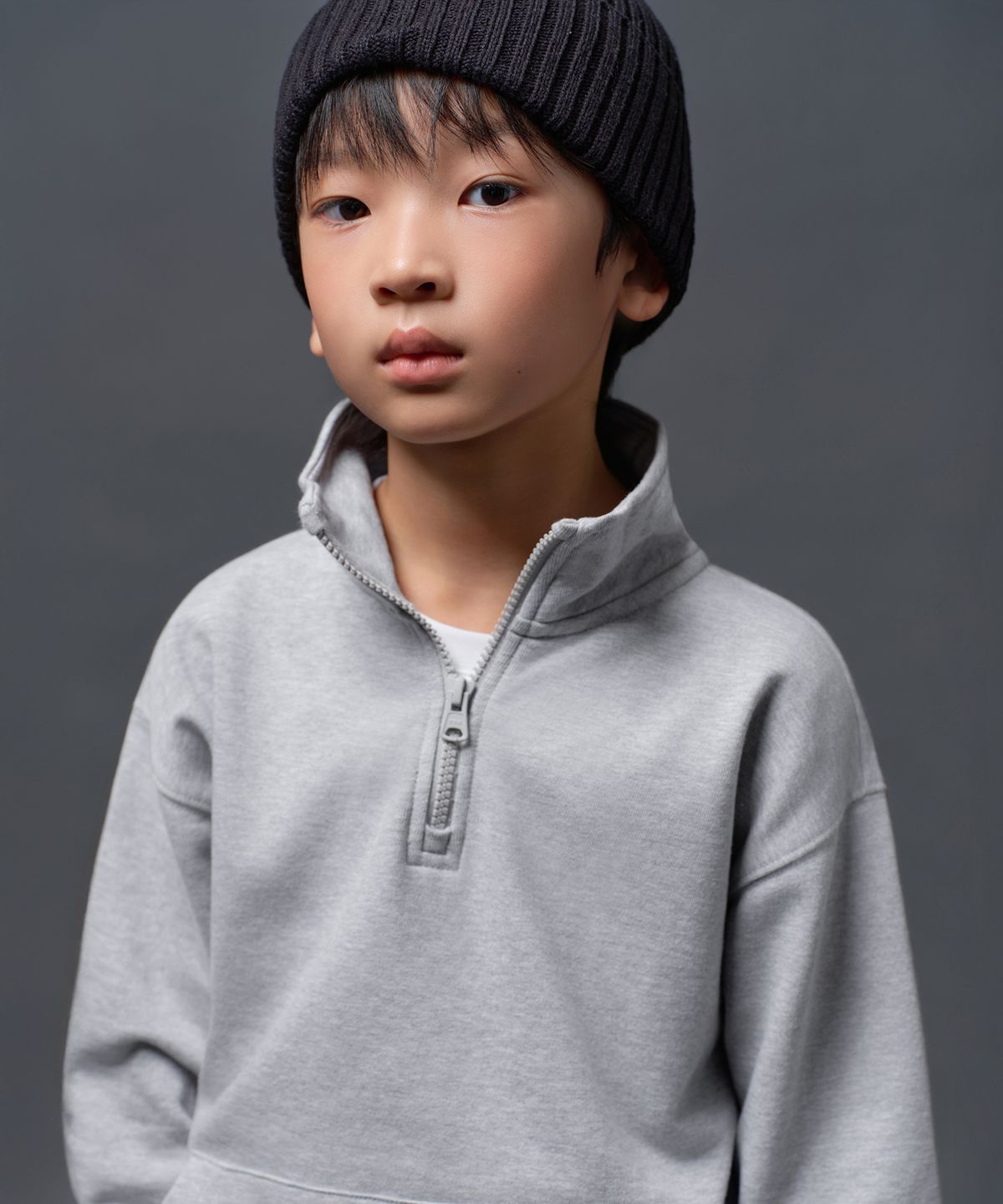 무신사 스탠다드 키즈(MUSINSA STANDARD KIDS) 오버사이즈 하프 집업 스웨트셔츠 [미디엄 그레이]