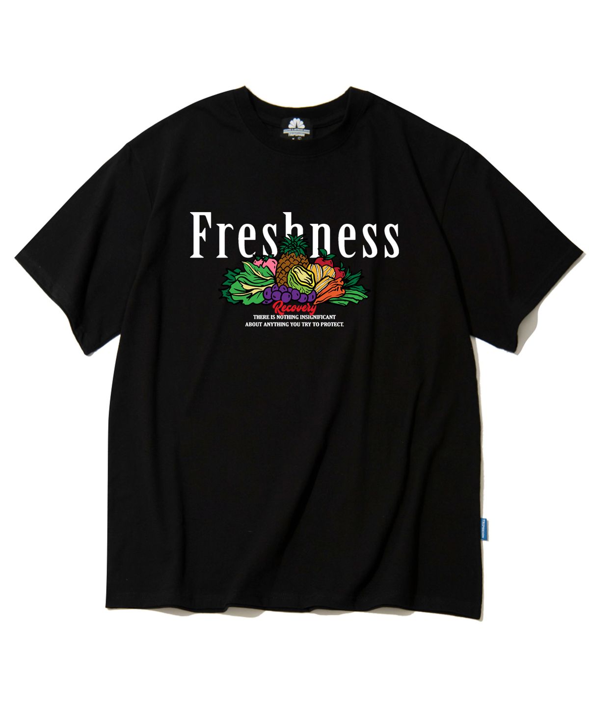 트립션(TRIPSHION) FRESHNESS FRUITS & VEGE GRAPHIC 티셔츠 - 블랙
