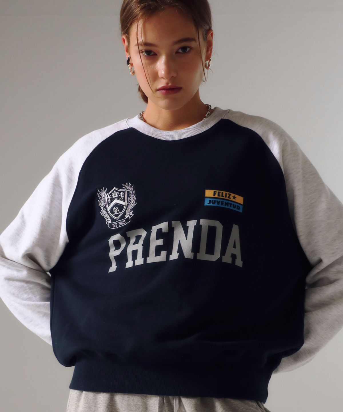 프렌다(PRENDA) JUVENTUD COMBINATION RAGLAN SWEATSHIRT NAVY