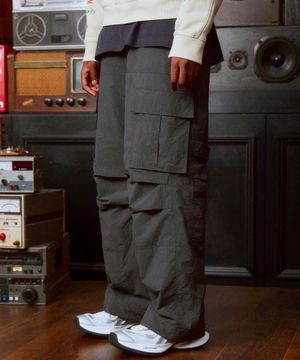 Padded Nylon Parachute Cargo Pants (CHARCOAL)