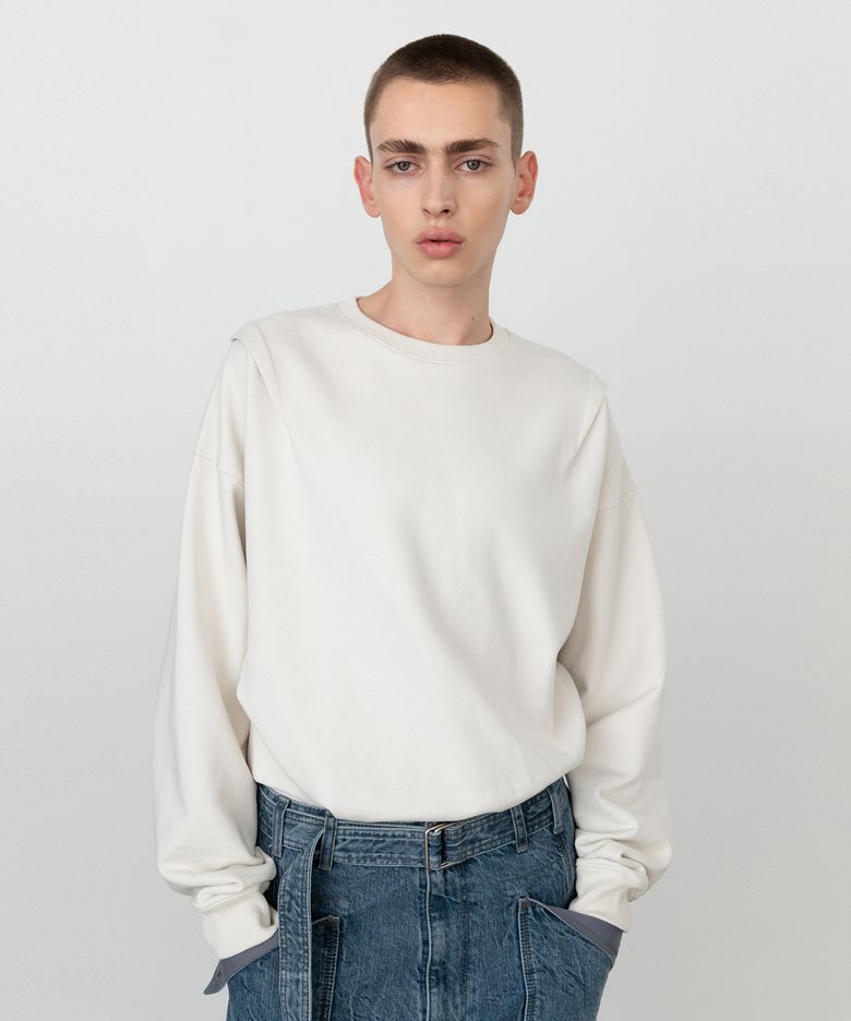 다트 포인트 오버핏 스웨트셔츠 CREAM
