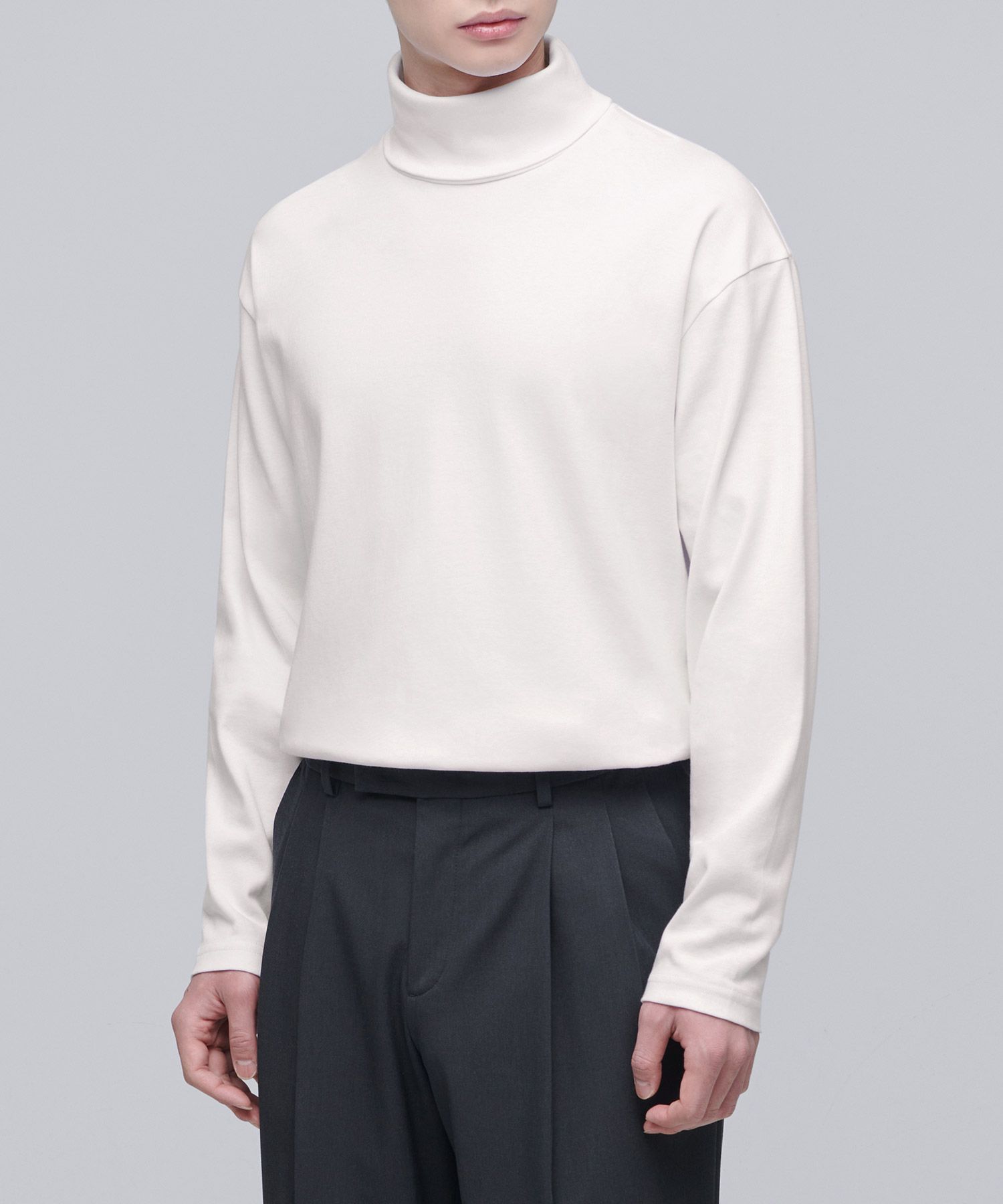 Tシャツ・カットソー *MUSINSA STANDARD* Relaxed turtleneck long sleeve t-shirt wh MUSINSA | MUSINSA STANDARD Relaxed Turtleneck Long Sleeve T