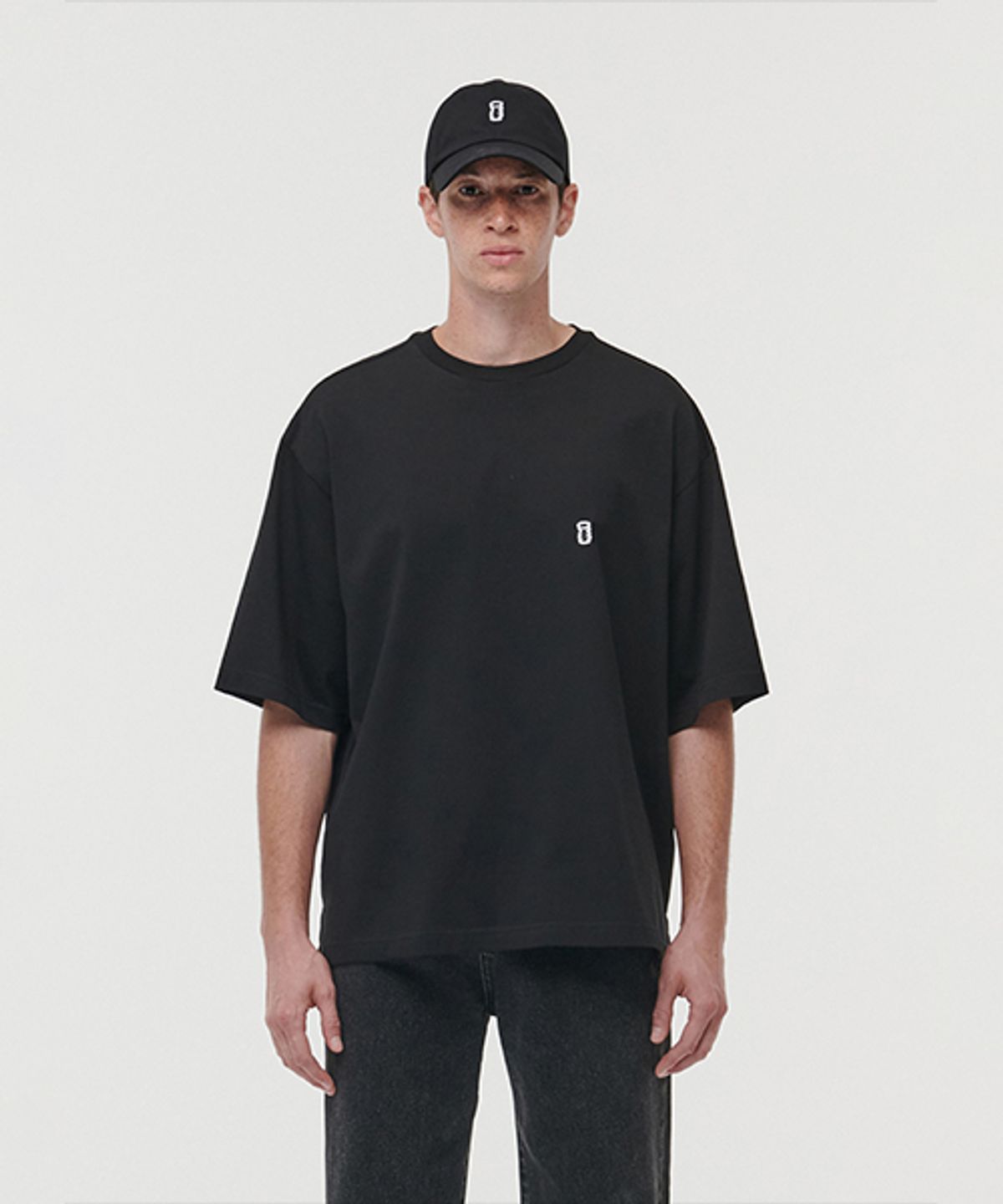 에러스익셉티드(ERRORS EXCEPTED) SS001 로고 반팔티 (Black)