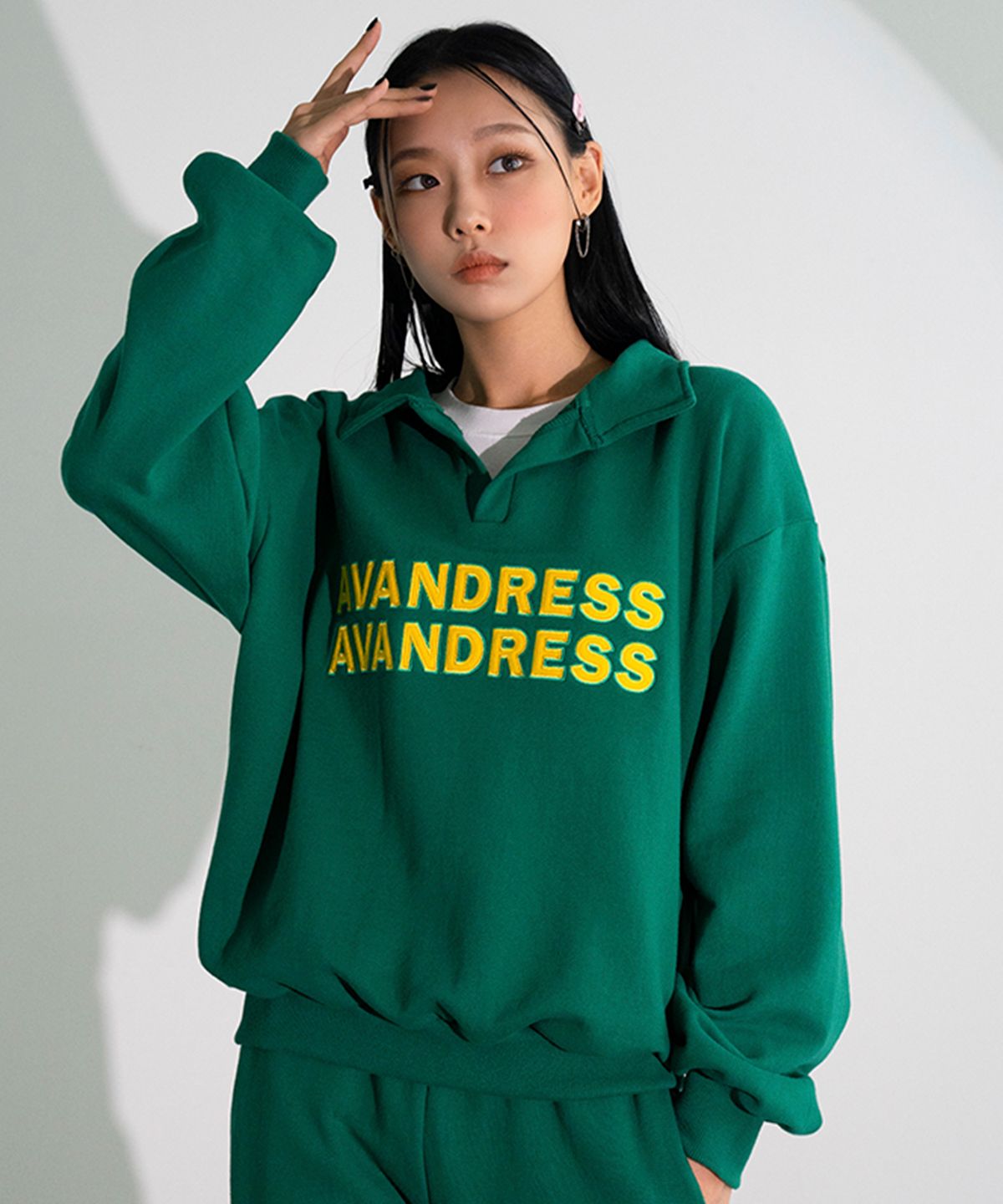 어반드레스(AVANDRESS) VIVID APPLIQUE collar MTM GREEN