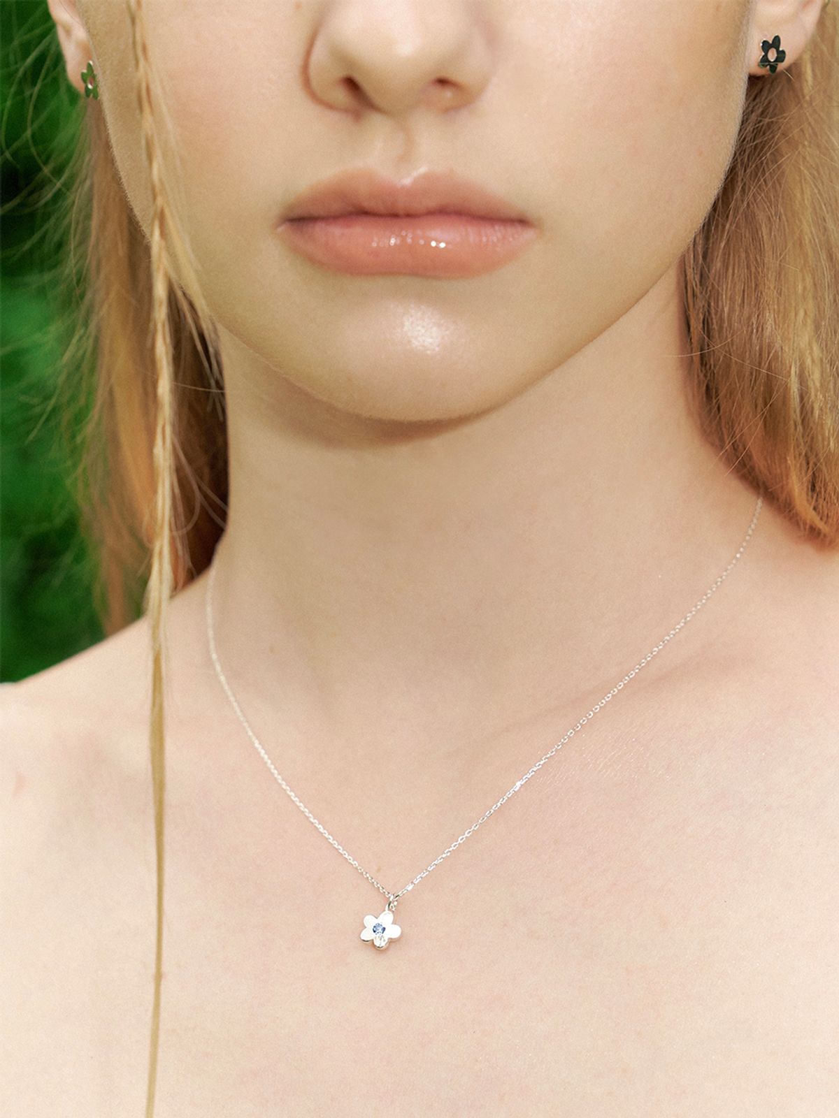 리엔느와르(leeENoir) Flower Cubic Necklace (4color)
