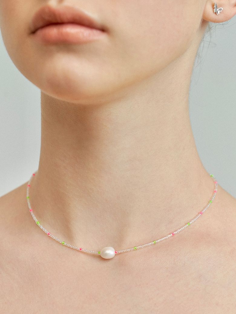 Vivid Beads Pearl Necklace