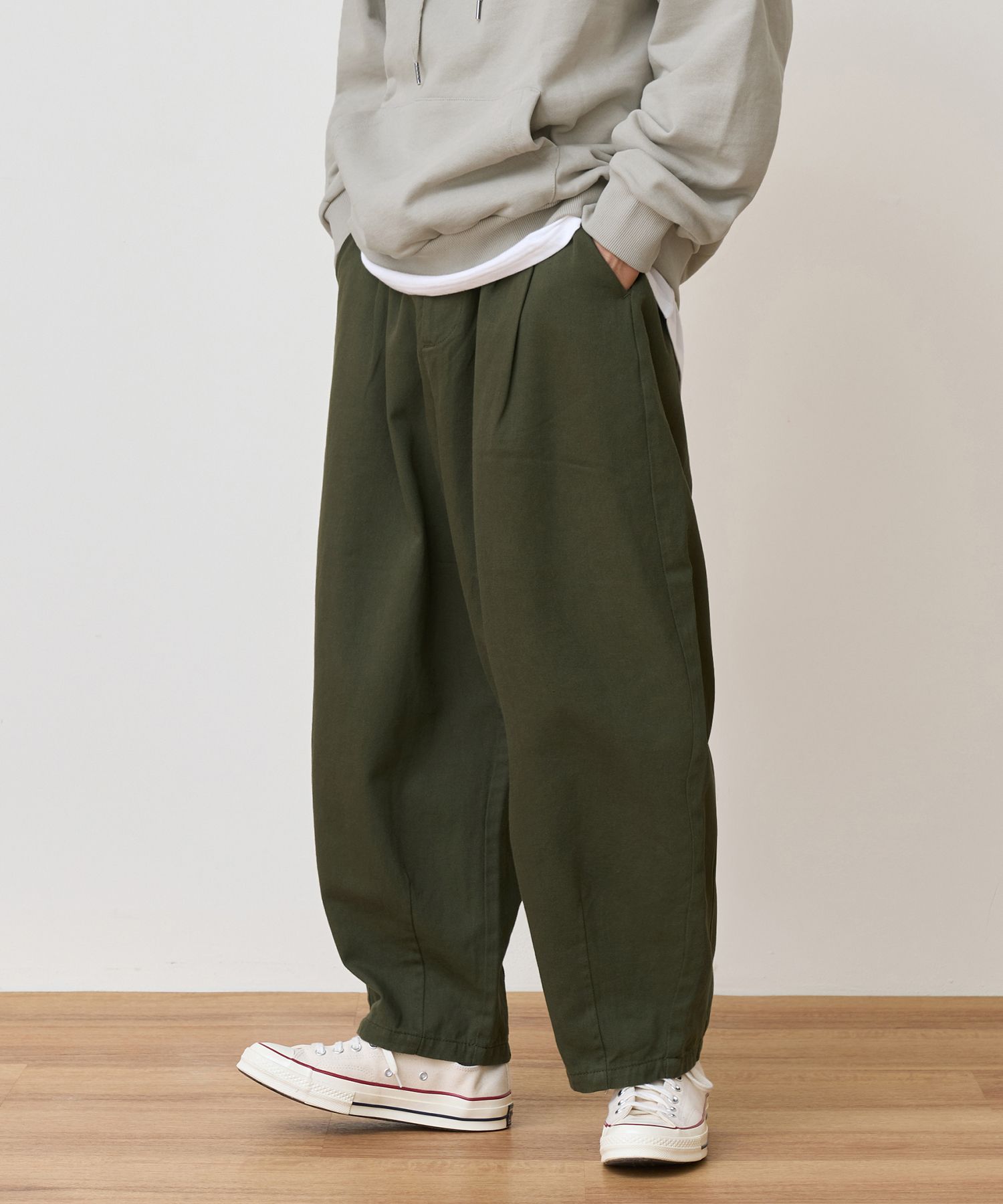 MUSINSA | TOFFEE Two-Tuck Cotton Balloon Elasticated waist