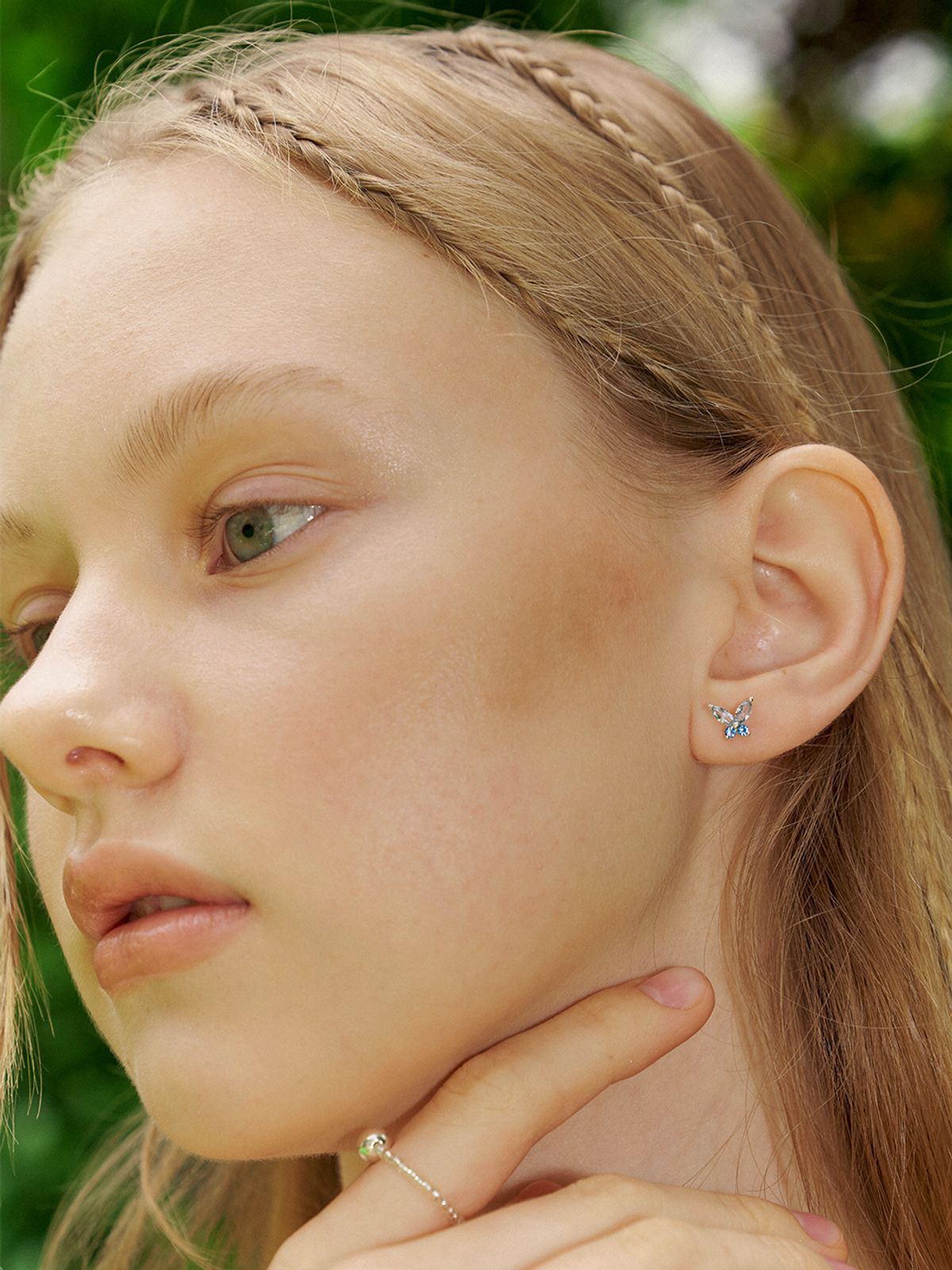 리엔느와르(leeENoir) Skyblue Cubic Butterfly Earring