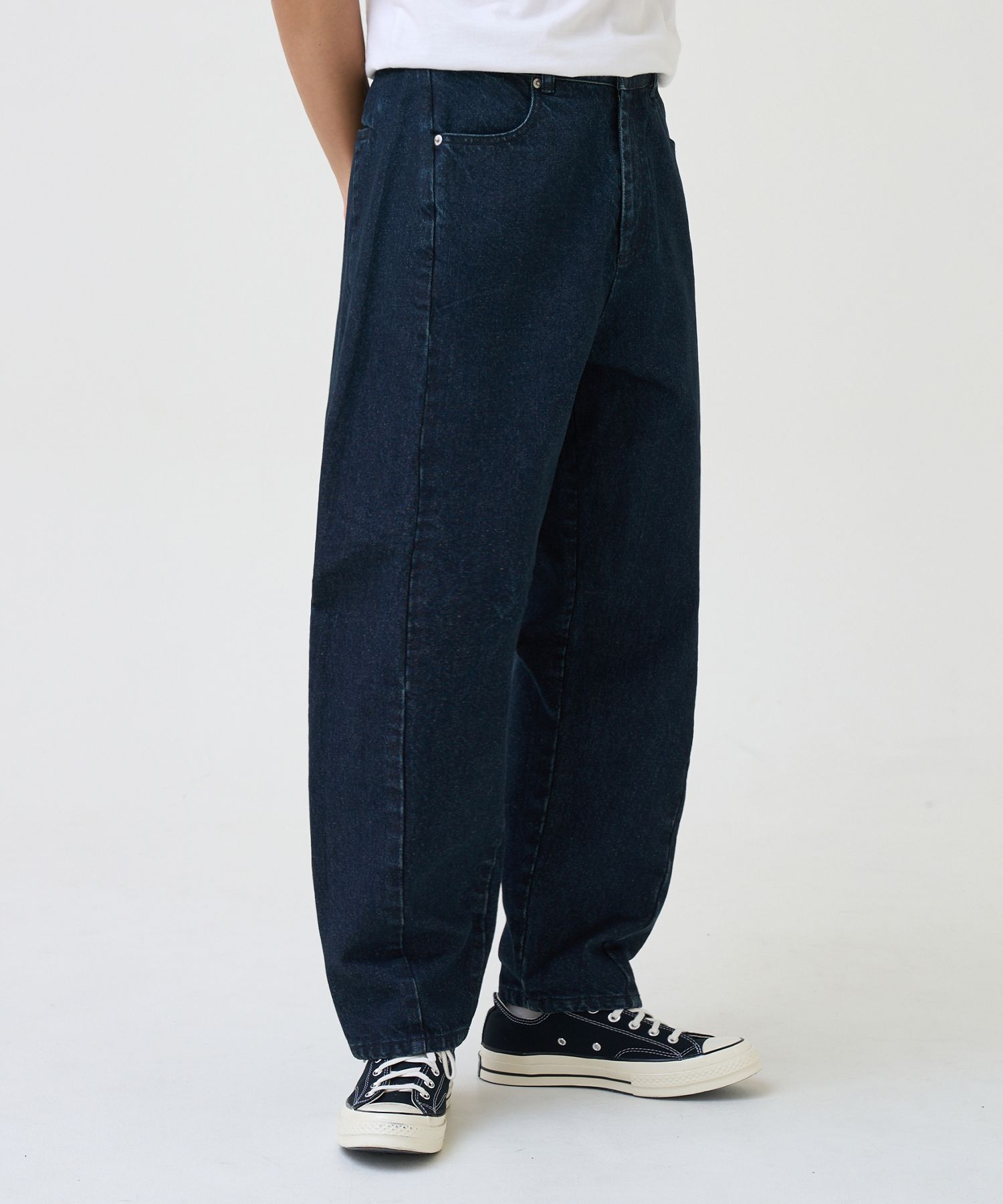 MUSINSA | TOFFEE Curved Wide Jeans (DARK INDIGO)