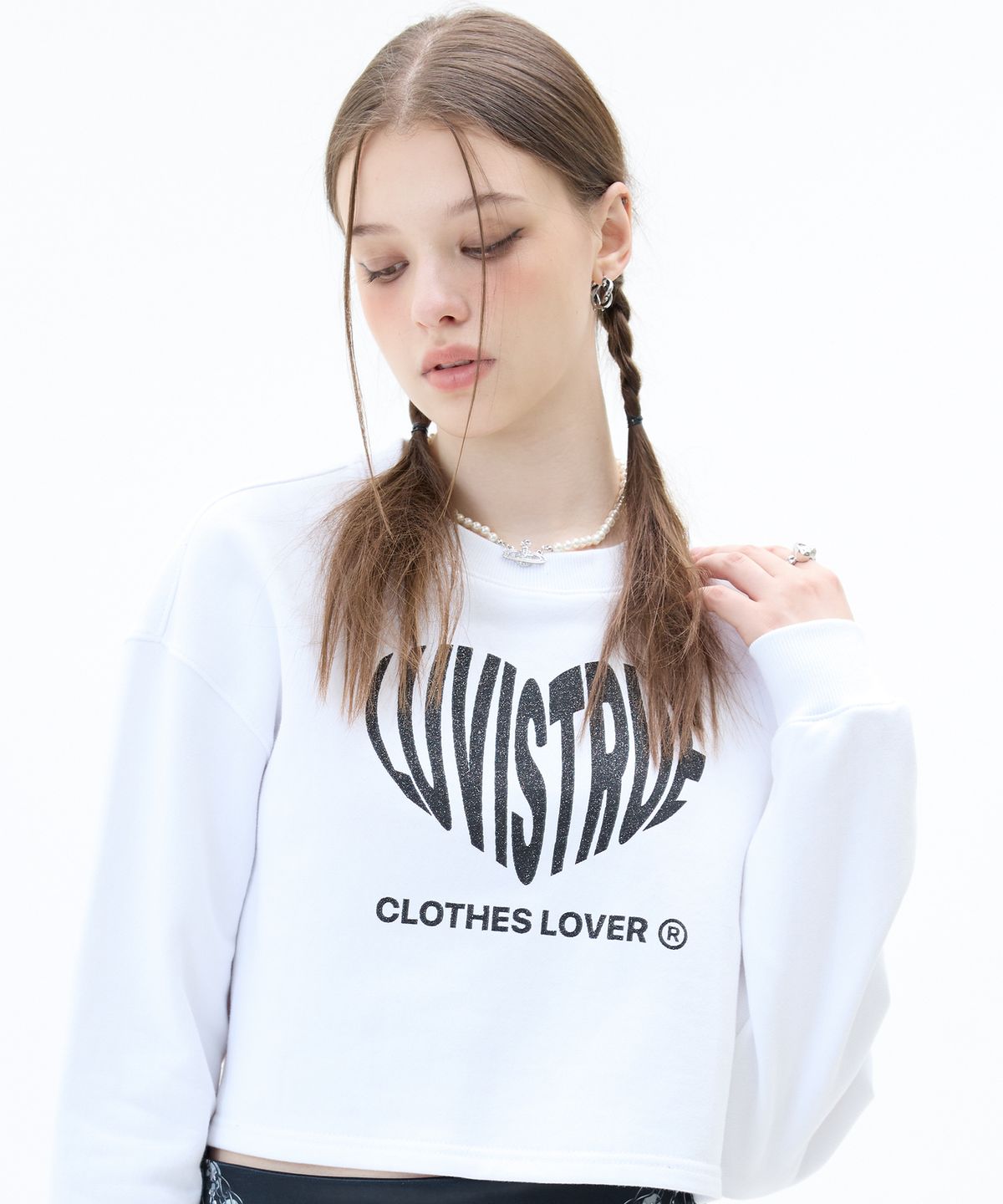 러브이즈트루(LUVISTRUE) MZ GLITTER LOGO MTM(WHITE)