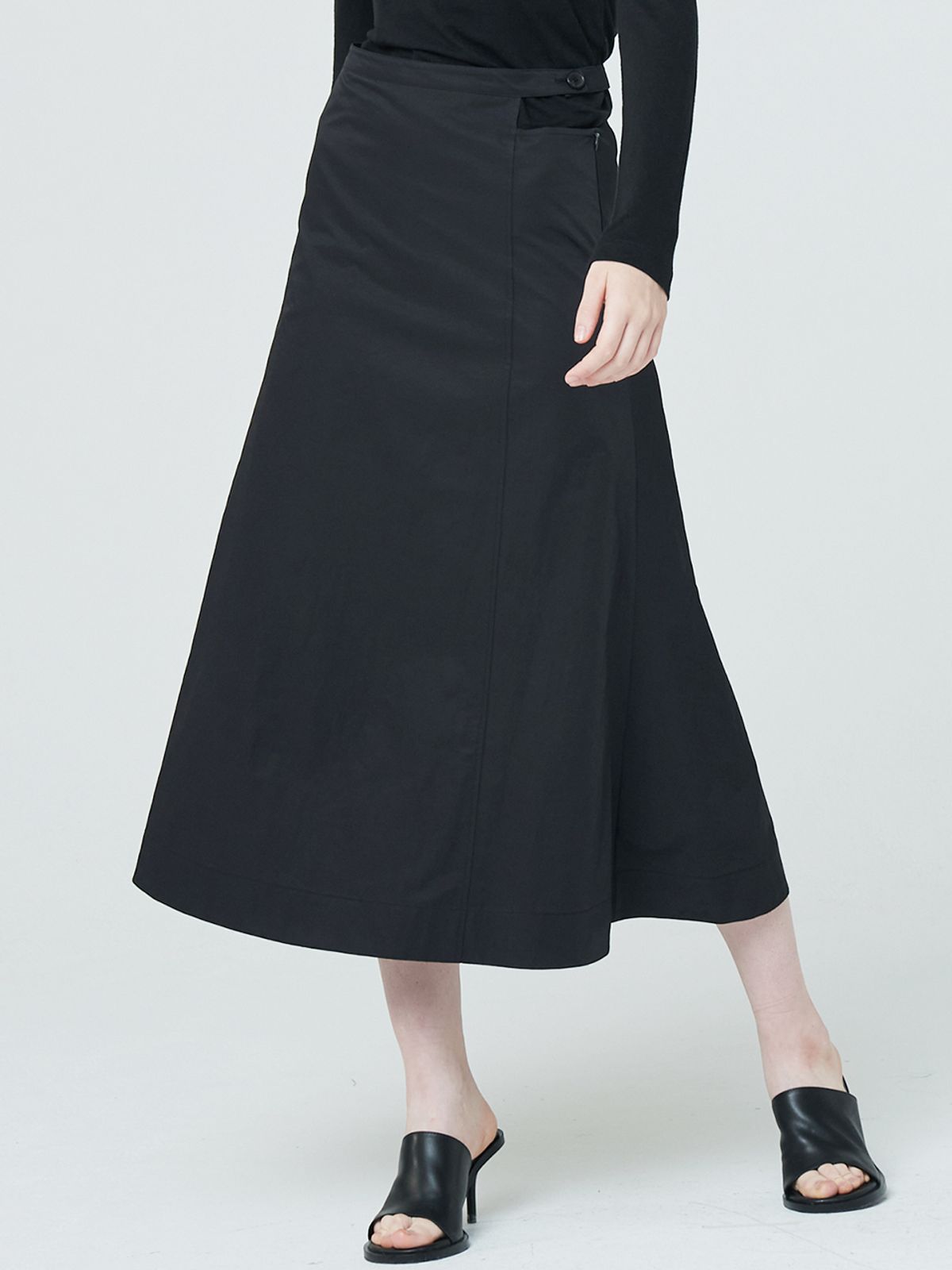누브(NOUVE) Cut Out Midi Skirt - Black