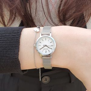 JA-1337 여성 손목시계 + 투링팔찌증정