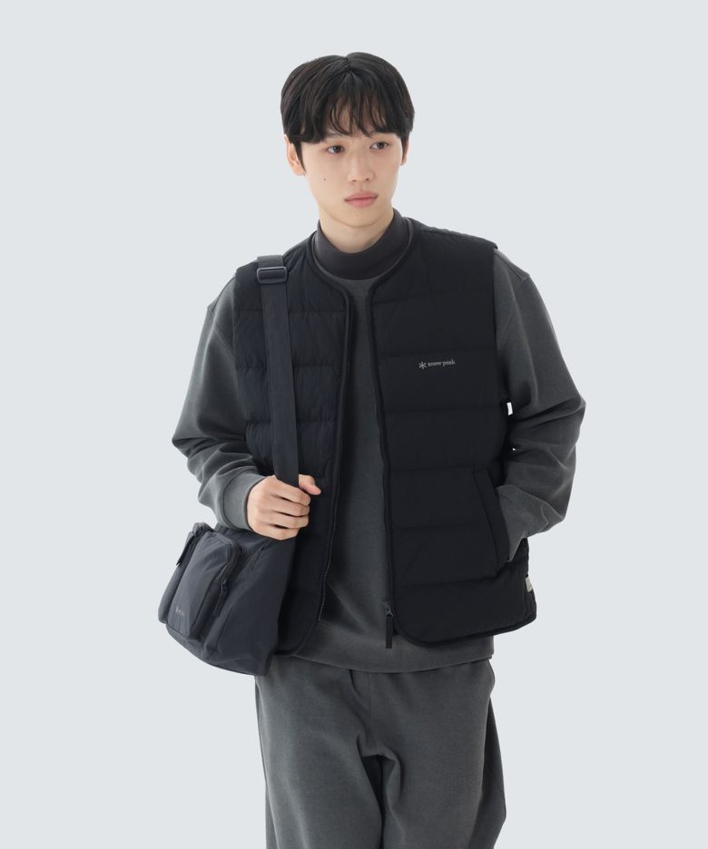 랜드 경량 다운 베스트 (S26WMGDV60) Black
