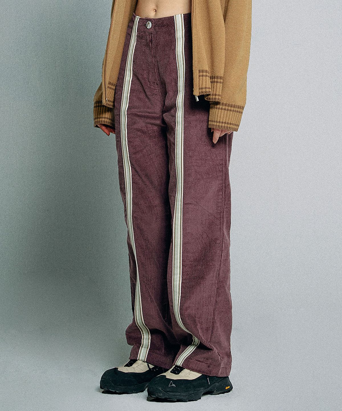 스컬프터(SCULPTOR) Taped Corduroy Beach Pants Deep Purple