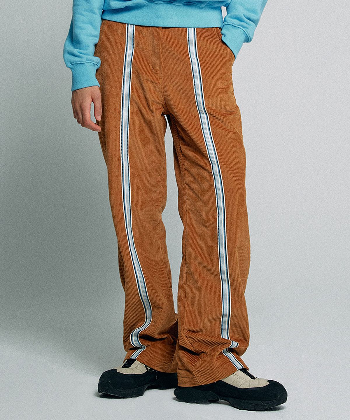 스컬프터(SCULPTOR) Taped Corduroy Beach Pants Carmel