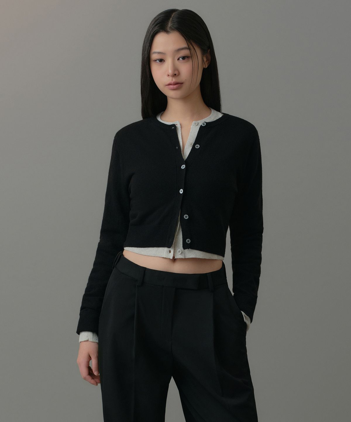 무신사 스탠다드 우먼(MUSINSA STANDARD WOMAN) 우먼즈 램스울 라운드 넥 크롭 가디건 [블랙]