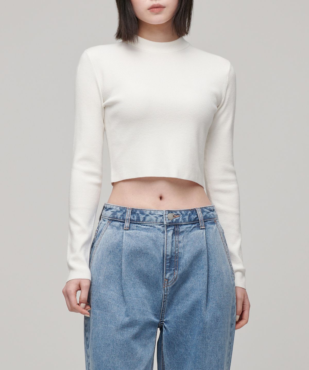 무신사 스탠다드 우먼(MUSINSA STANDARD WOMAN) 우먼즈 슬림 크롭 모크 넥 니트 [아이보리]