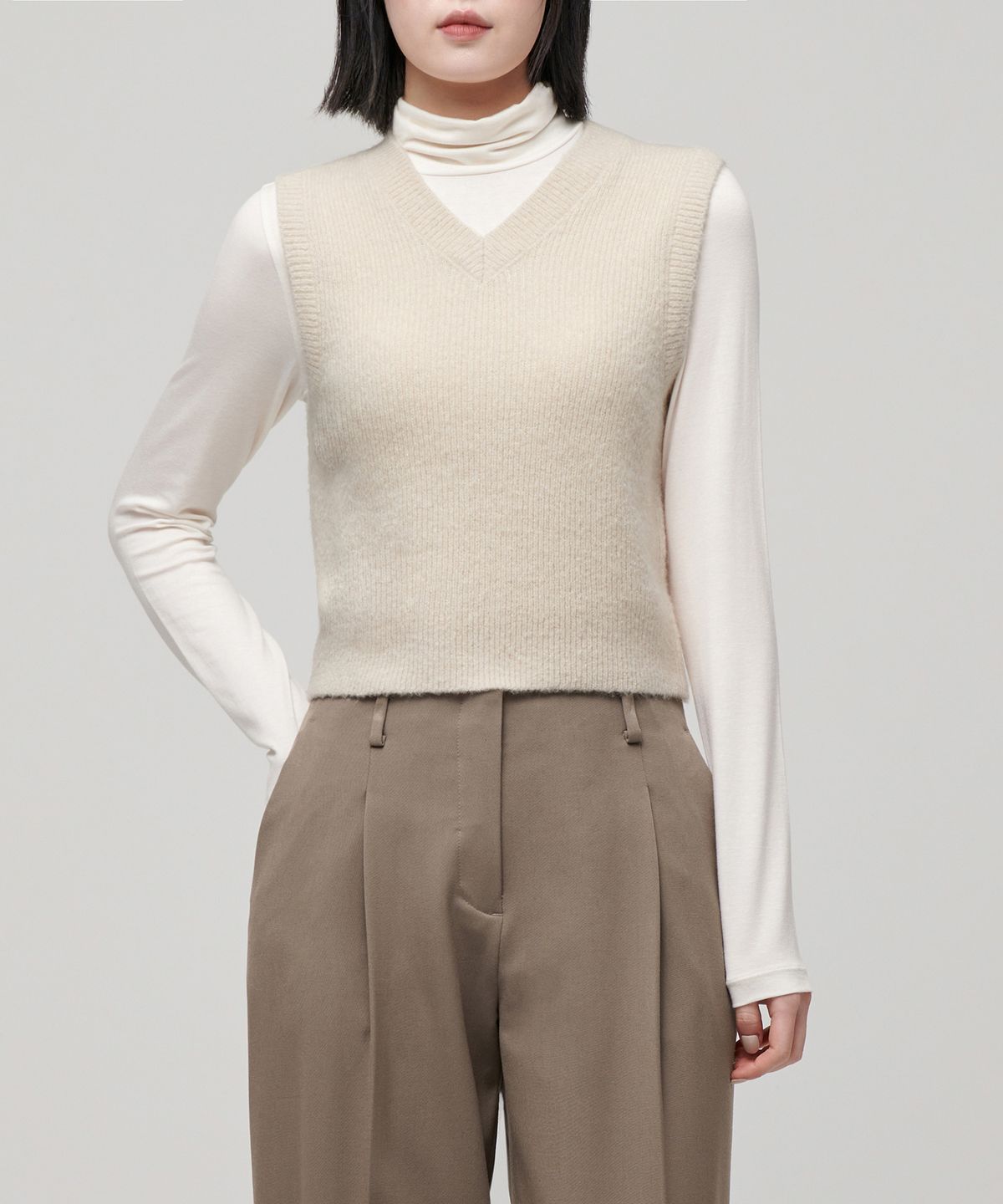 무신사 스탠다드 우먼(MUSINSA STANDARD WOMAN) 우먼즈 소프트 부클 리브드 크롭 베스트 [크림]