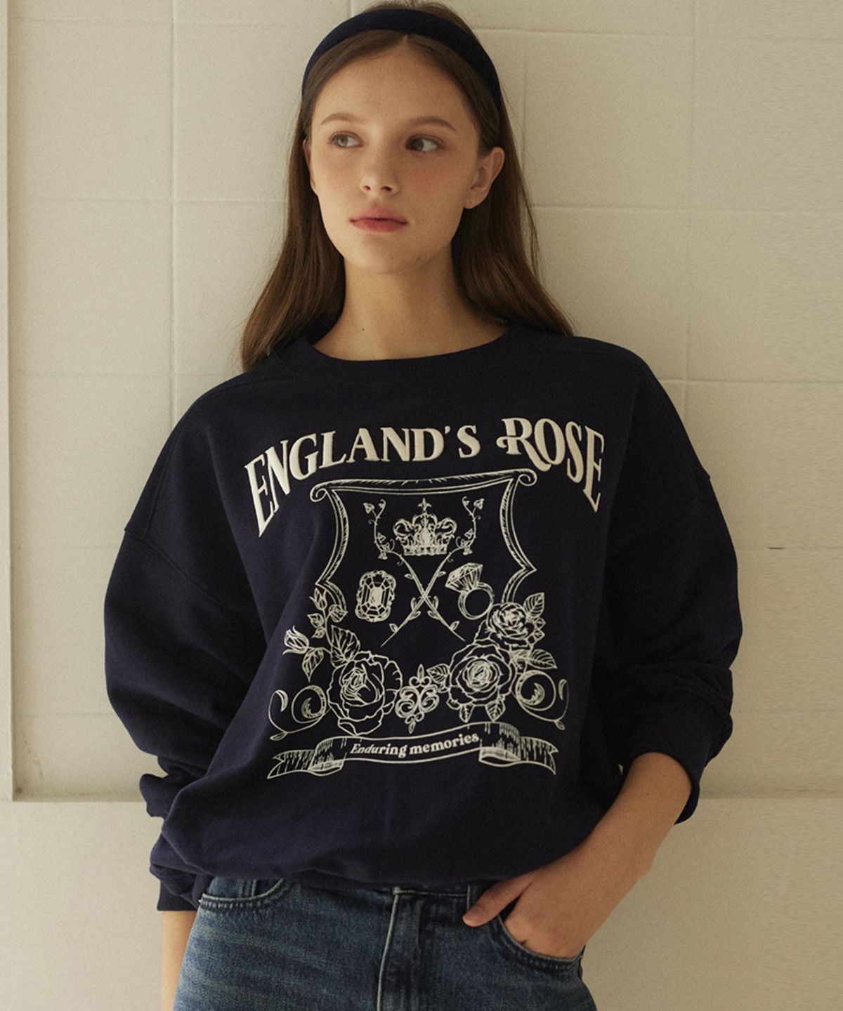 논로컬(NONLOCAL) Rose Emblem embroidery Sweatshirt - Navy