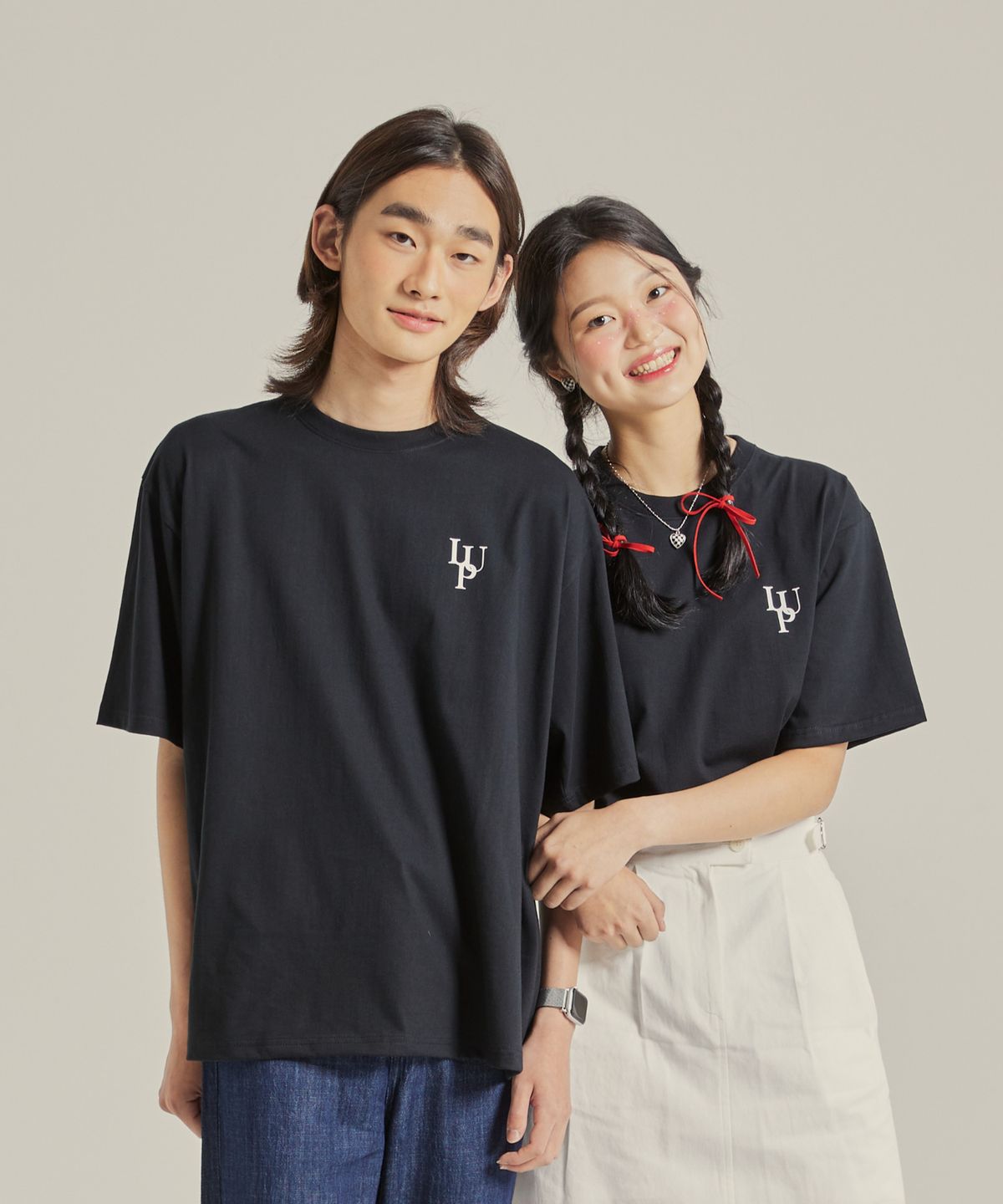 러플(LUPL) 클래식 로고 티셔츠 블랙