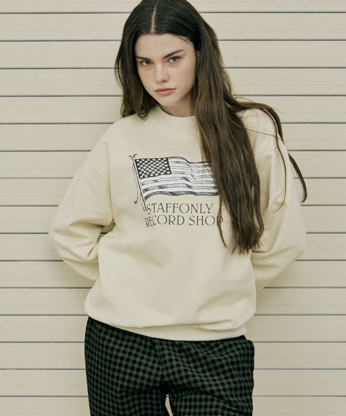 스텝온리(STAFFONLY) OLD GLORY SWEATSHIRTS (CREAM)