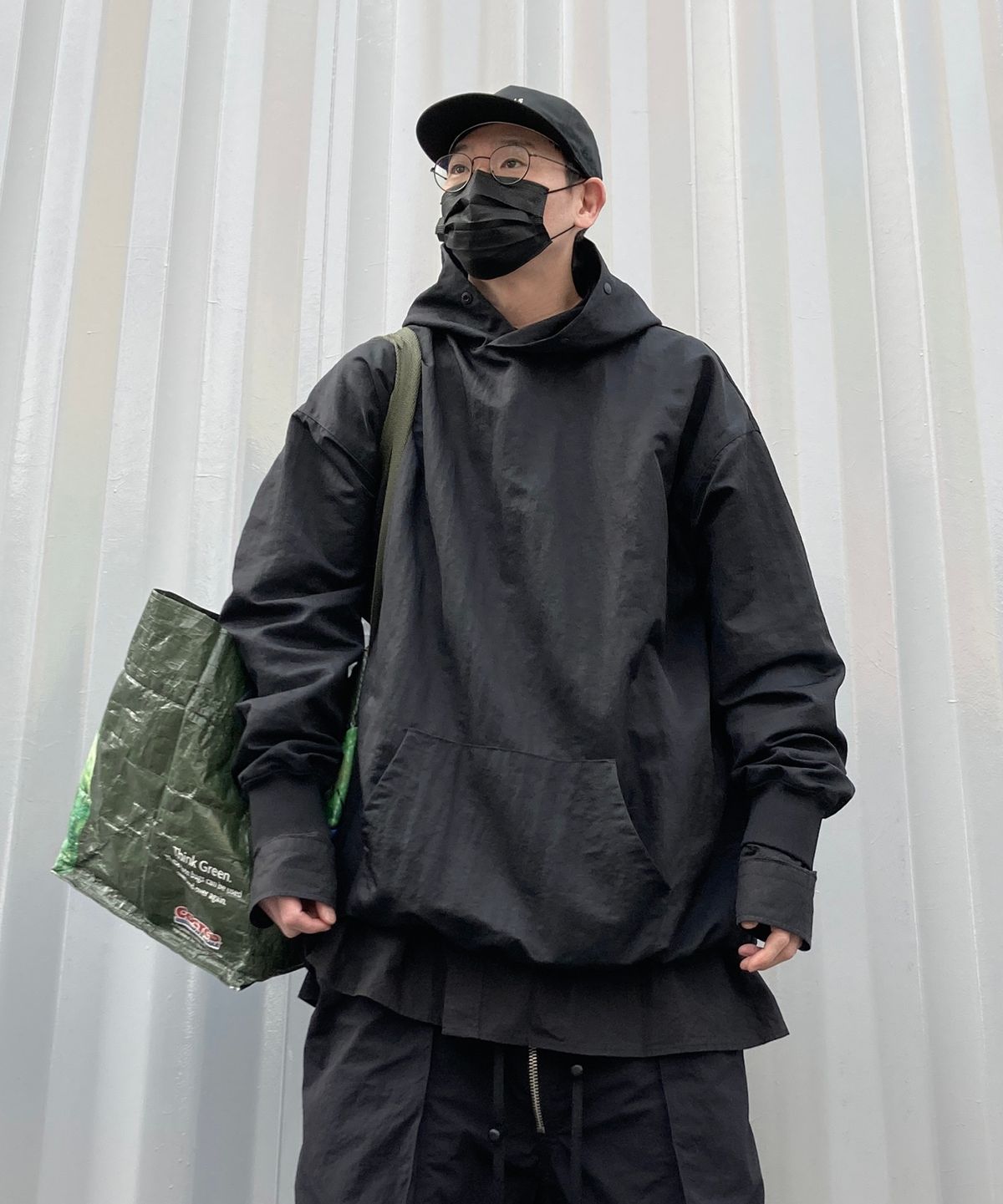 나우바우(NOWBAU) 패스티시 백슬릿 후디 t