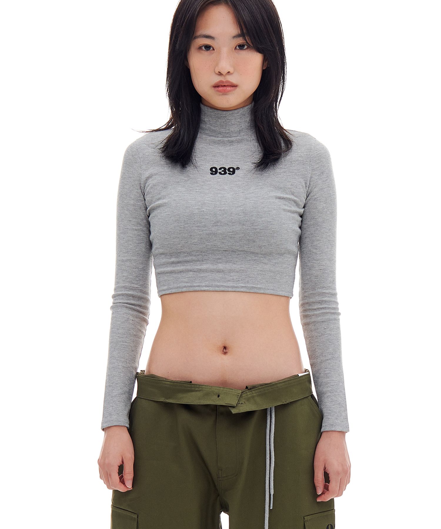 ◆ARCHIVE BOLD◆ 939 LOGO CROP HALF NECK GRAY AB22FALS013GR 아카이브 볼드(ARCHIVE BOLD) 939 LOGO CROP HALF NECK (GRAY
