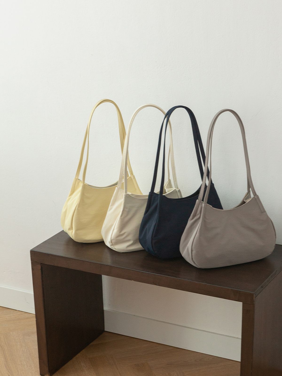 아이띵소(ITHINKSO) HOBO NEAT BAG _ CHILLING 호보 니트백 _ 칠링