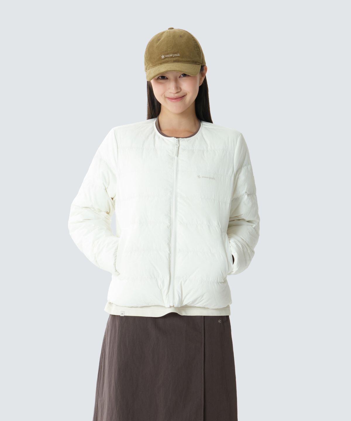스노우피크 어패럴(SNOWPEAK APPAREL) 랜드 여성 경량 다운 자켓 (S26WWGDJ61) Ivory