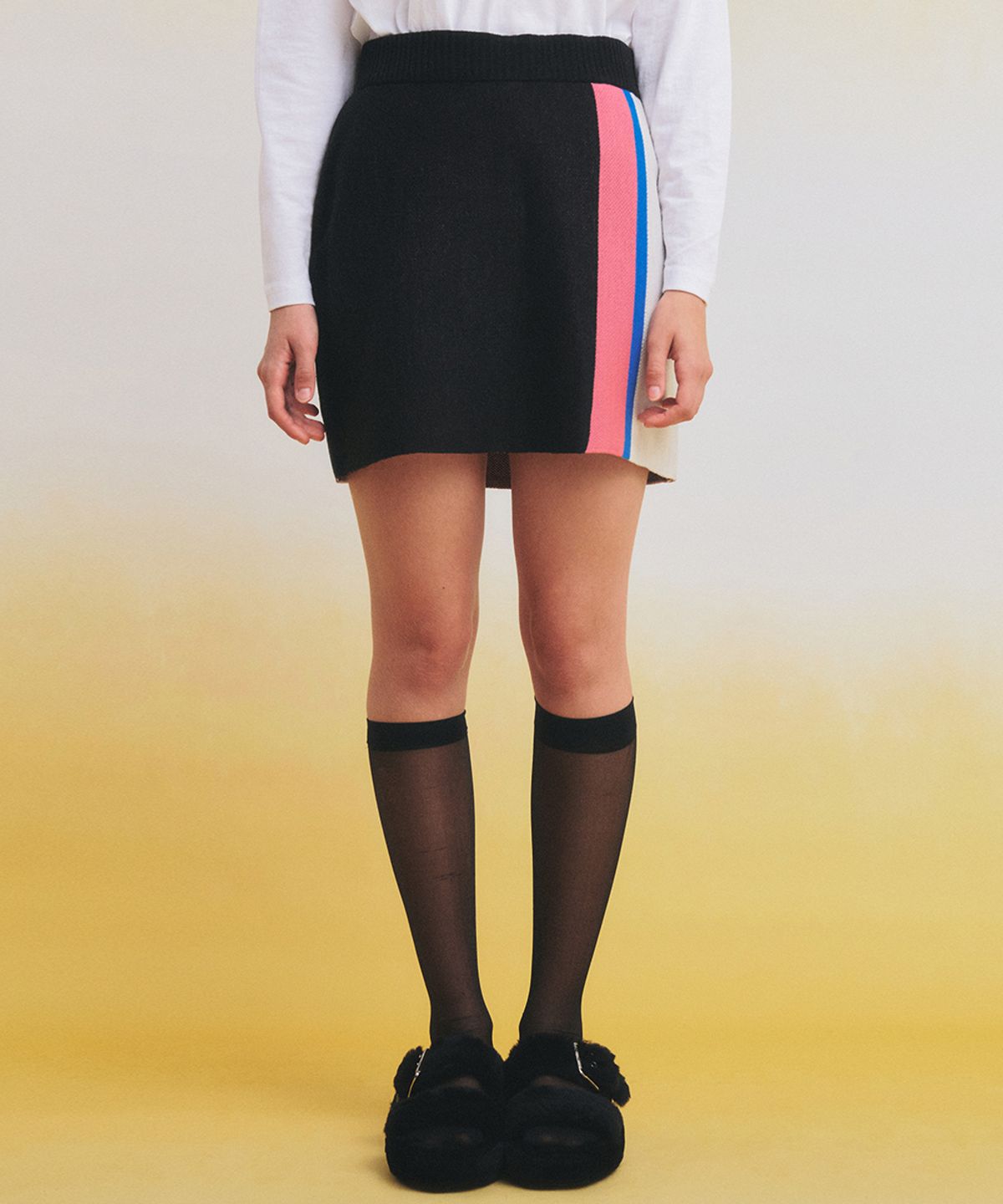 메인부스(MAINBOOTH) Rafflesia Knitted Skirt(BLACK)