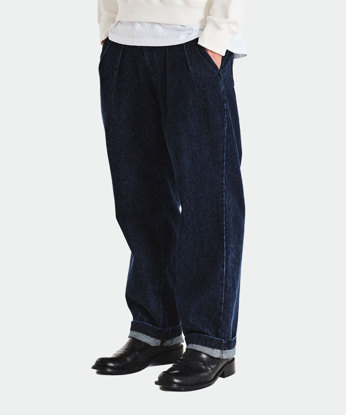 가든익스프레스(GARDEN EXPRESS) TWO TUCK WIDE DENIM PANTS