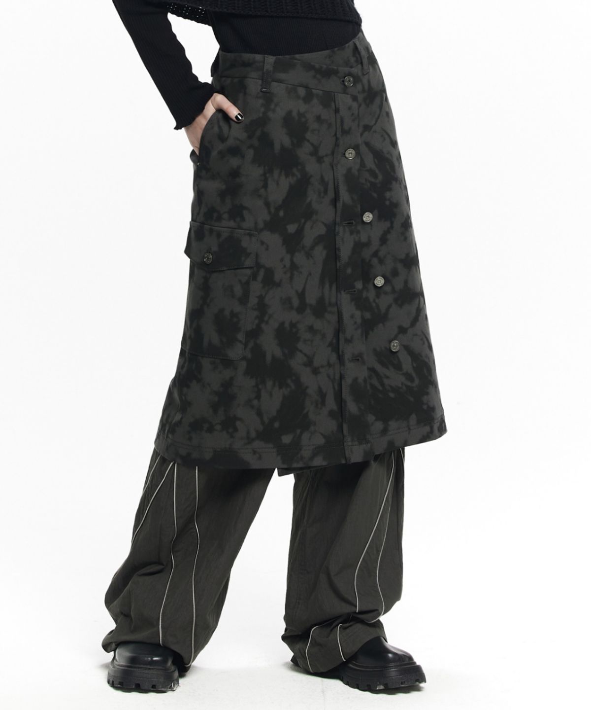 메종미네드(MAISON MINED) (W) MONOCHROME OVER WRAP SKIRT