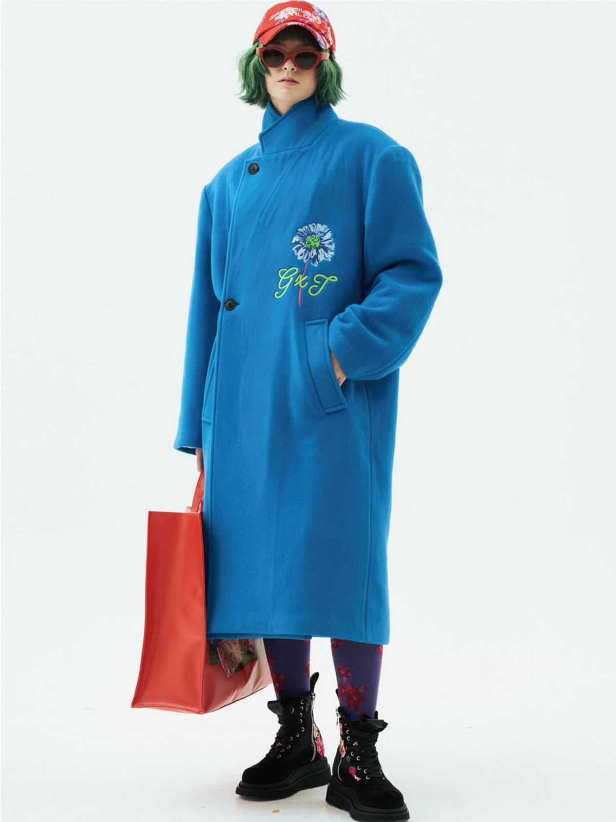 그리디어스(GREEDILOUS) Solid Embroidered Oversized Coat