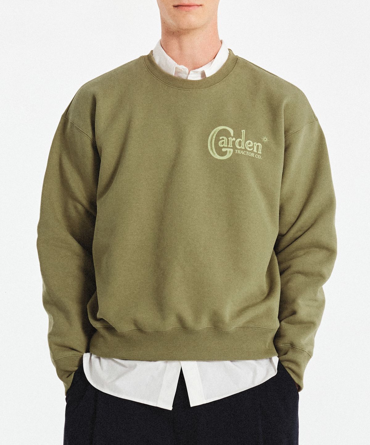가든익스프레스(GARDEN EXPRESS) GARDEN GRAPHIC SWEATSHIRT (khaki)