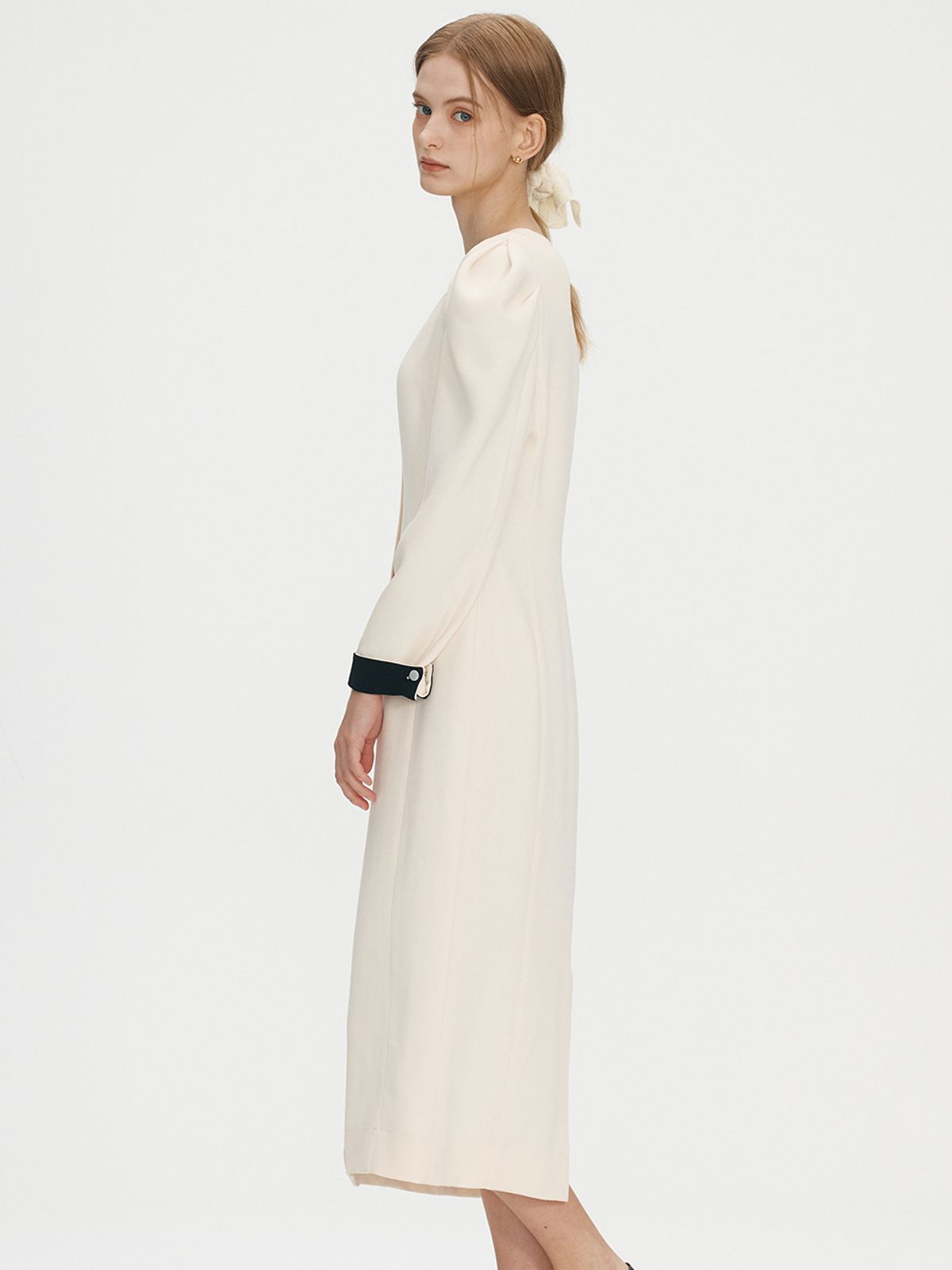 비뮤즈맨션(BEMUSE MANSION) Square neck puff dress - Ivory