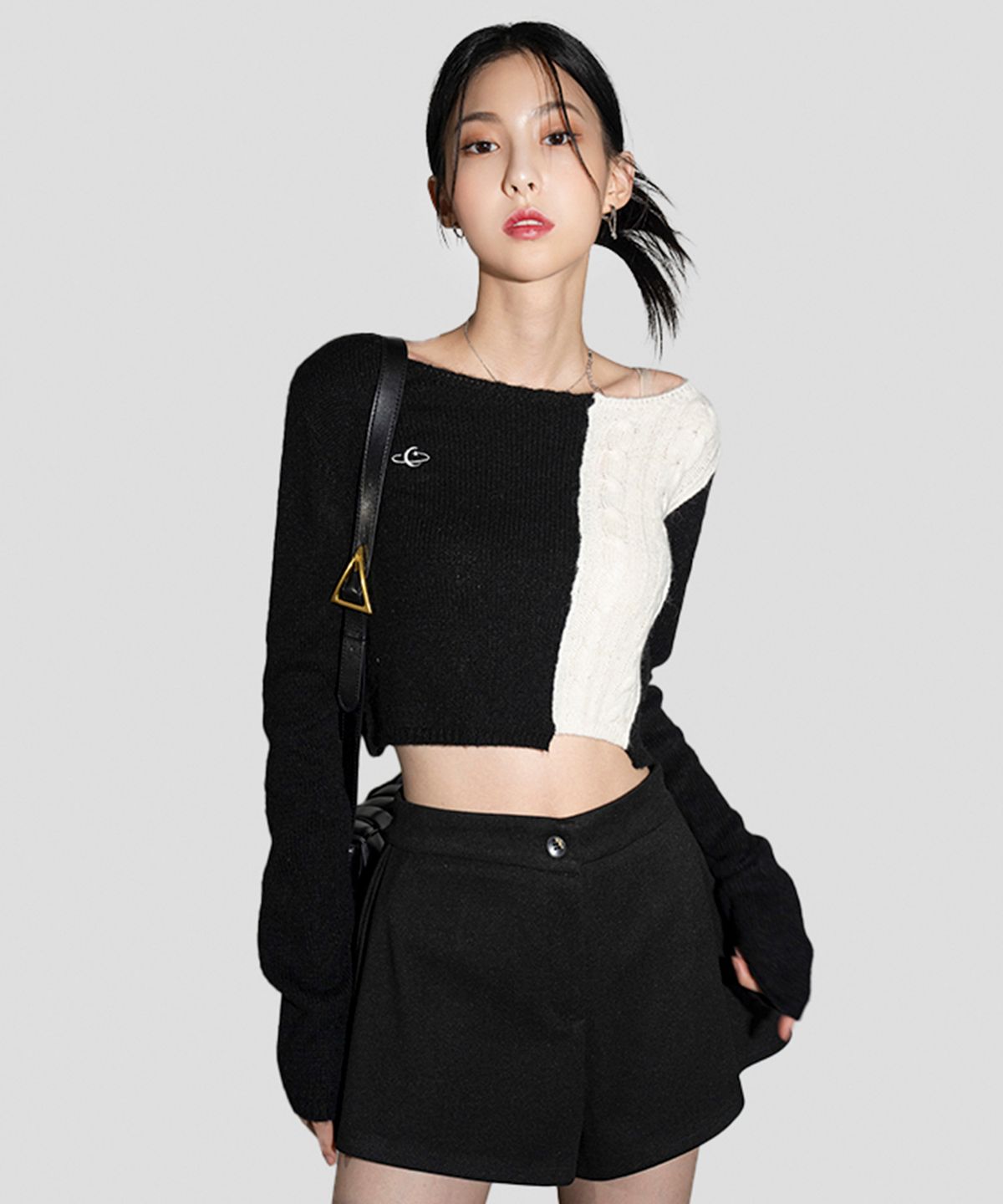 어반드레스(AVANDRESS) Half Patchwork Knitwear BLACK